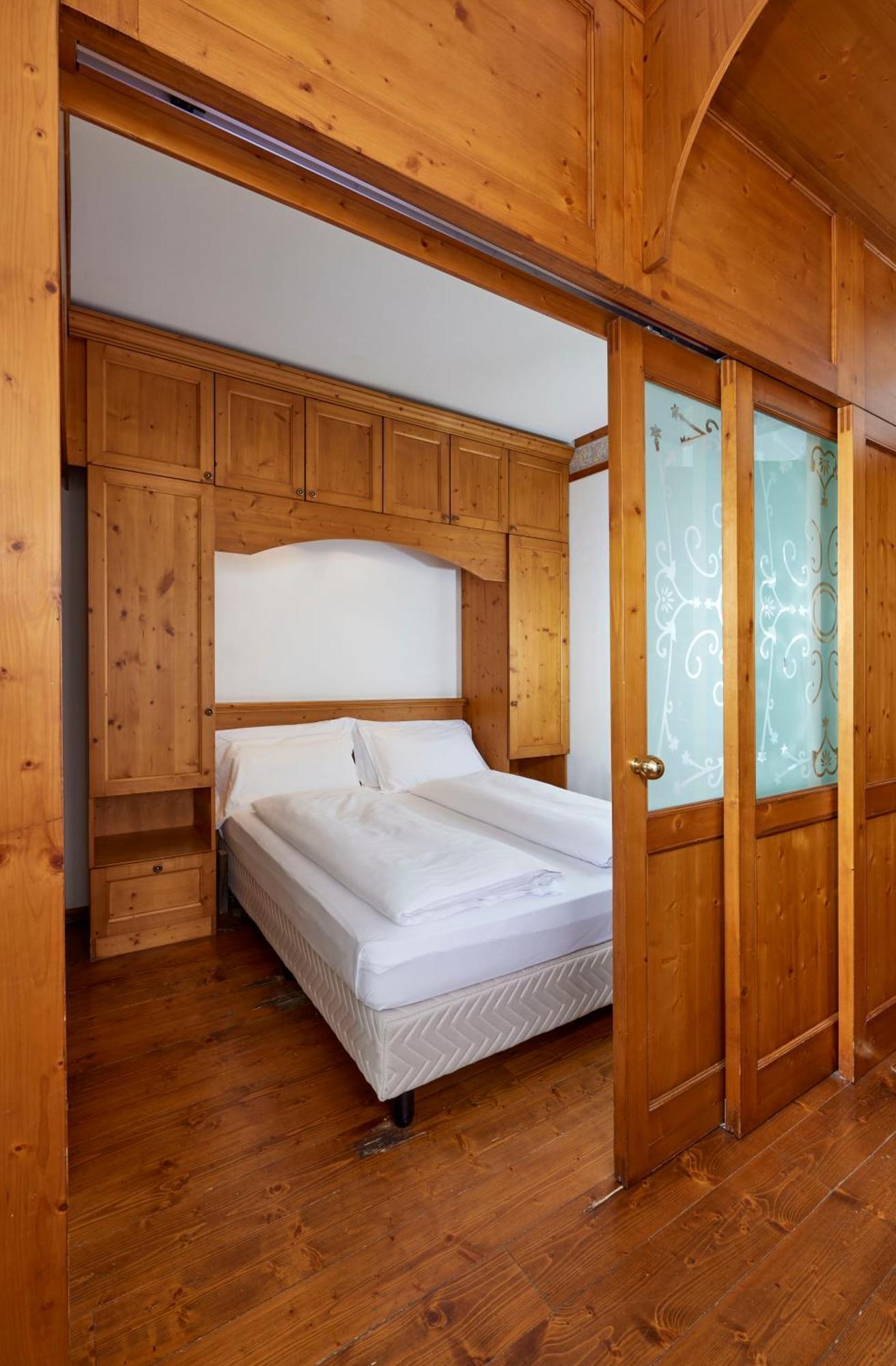 Hotel Grand 4*